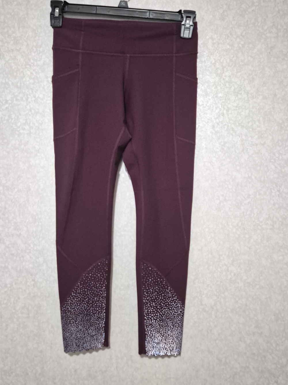 lululemon athletica Burgundy Leggings with Silver Dot Hem-Size:6
